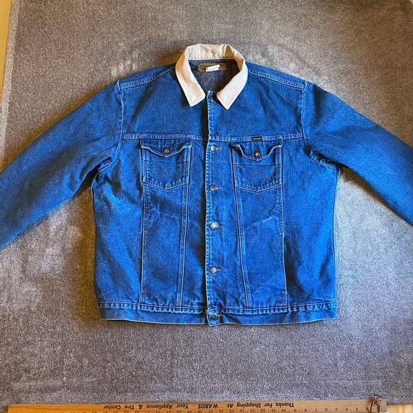 Wrangler Blue and Cream Lightweight Shirt Jacket with Corduroy Collar